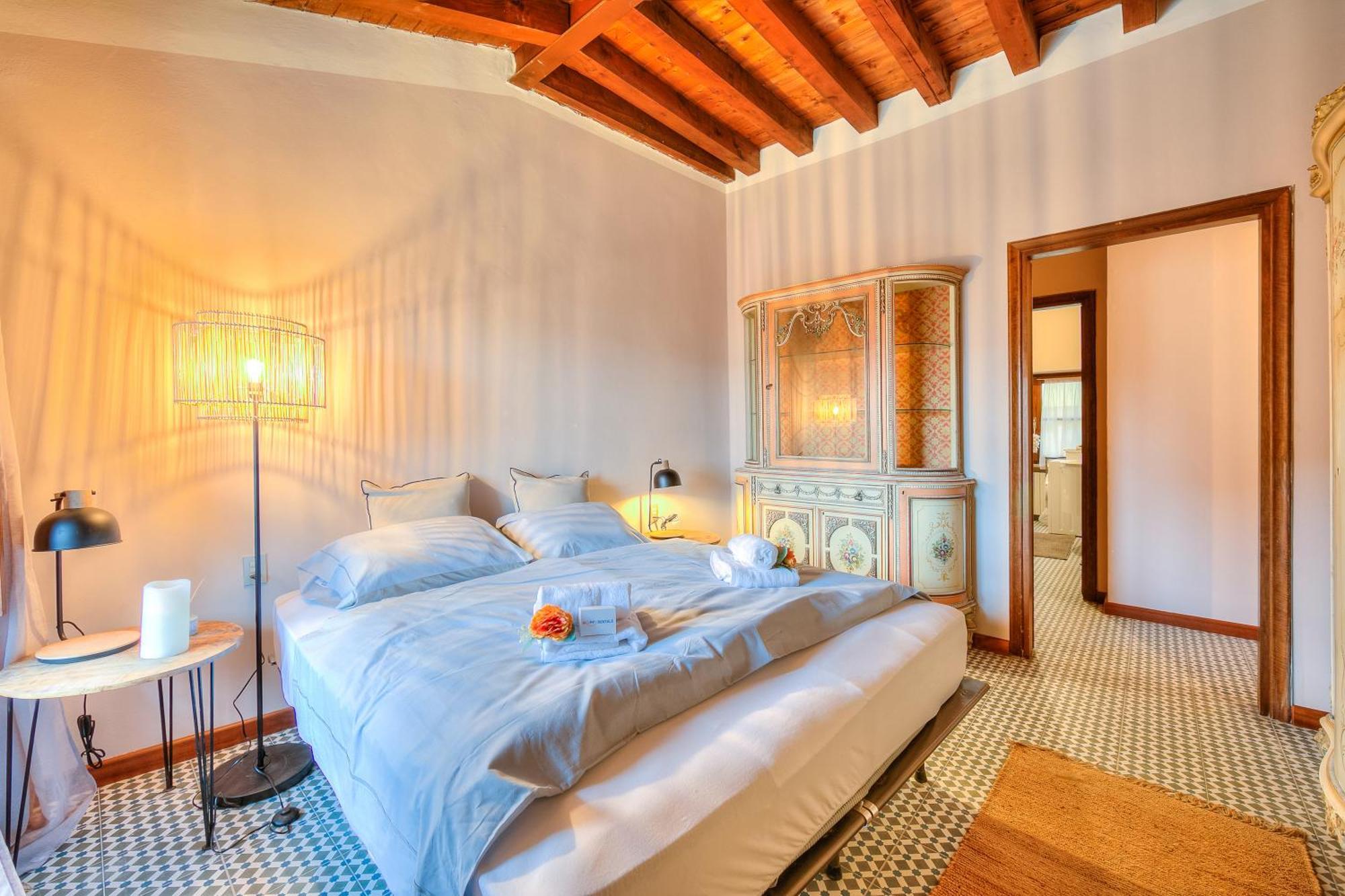 Laetitia Salo-Historic Center Near Lake - Happy Rentals Экстерьер фото