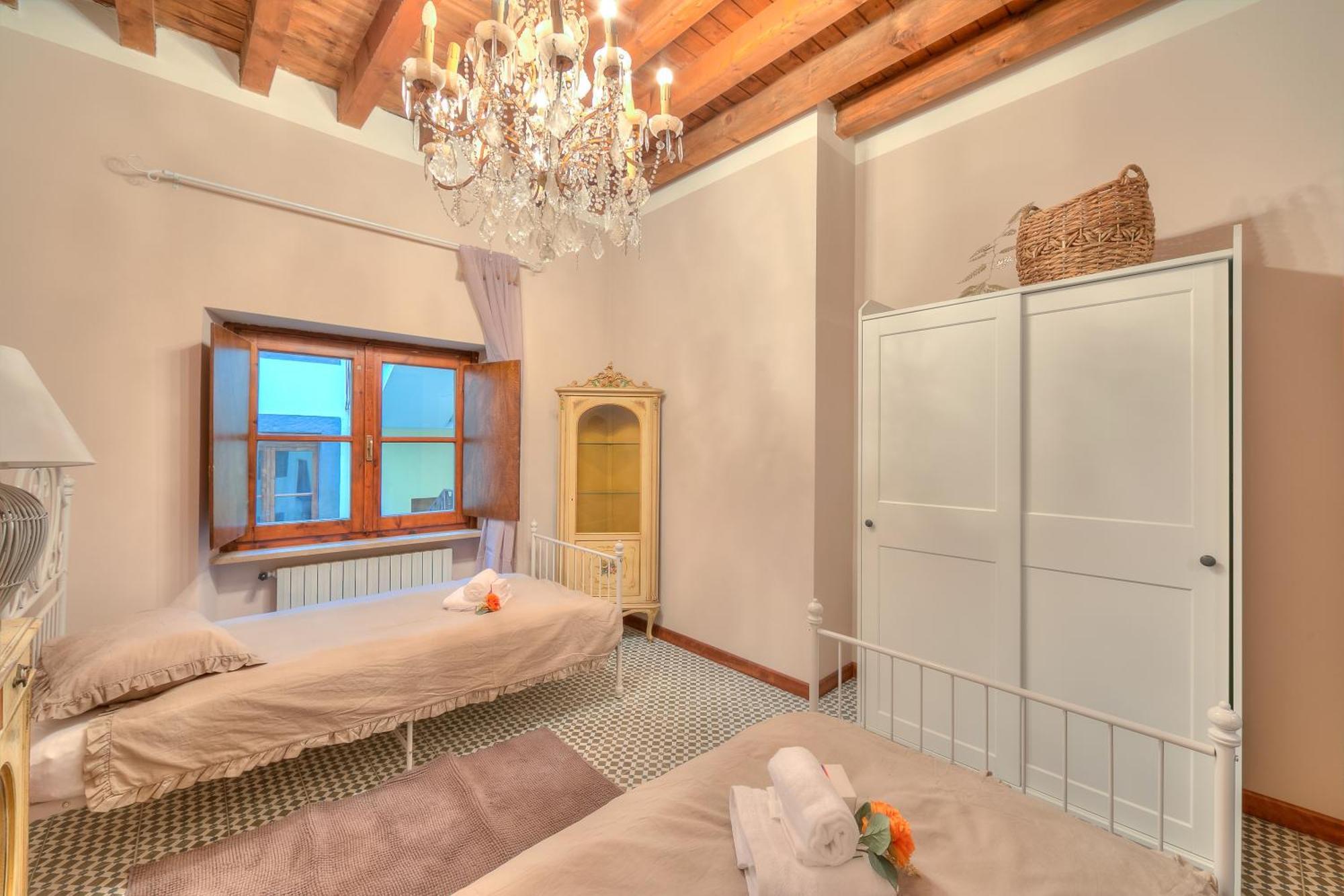 Laetitia Salo-Historic Center Near Lake - Happy Rentals Экстерьер фото